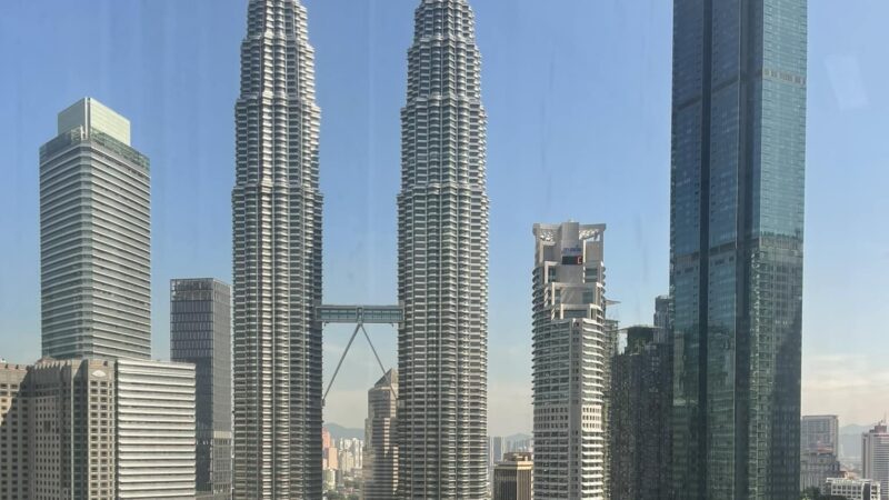 Pemberhentian petugas Petronas babit pekerja kontrak – PM Anwar