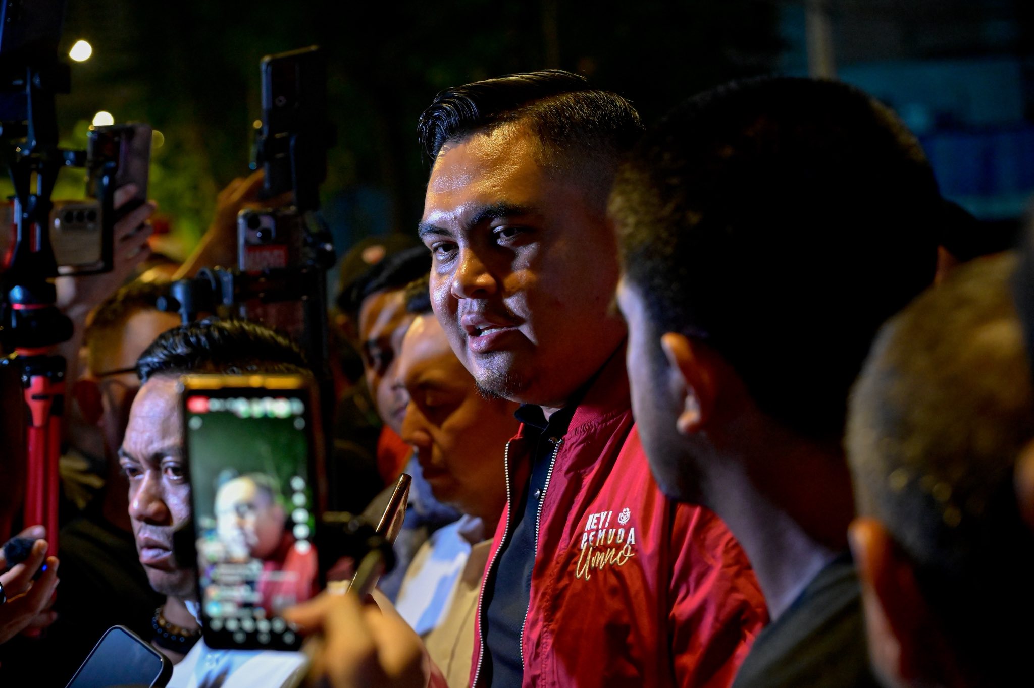 Demi survival politik UMNO,Akmal mesti ‘Bijak laksana Tuah, Berani laksana Jebat’