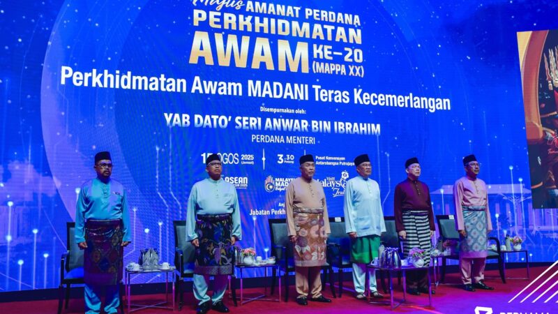 “Ada pengumuman lebih penting Oktober ini,” kata PM Anwar kepada penjawat awam