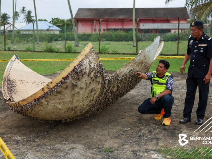 Gempar…Objek disyaki serpihan dari angkasa ditemui di pantai Nenasi, Pekan