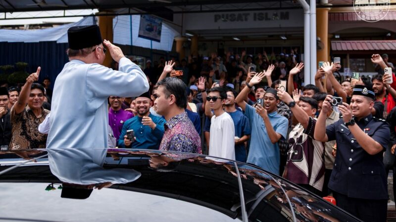 Tidak perlu rehatkan Azam ketika siasatan dijalankan terhadapnya – PM Anwar