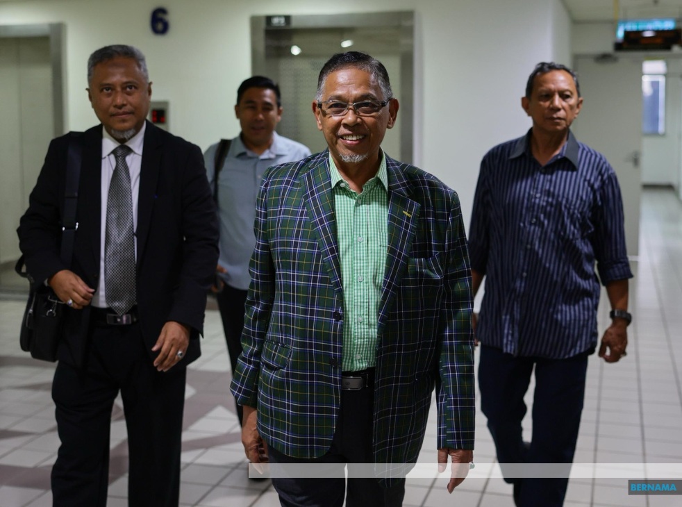 Hanafiah Mat tidak perlu letak jawatan, tidak ganggu proses perbicaraan – MB Terengganu